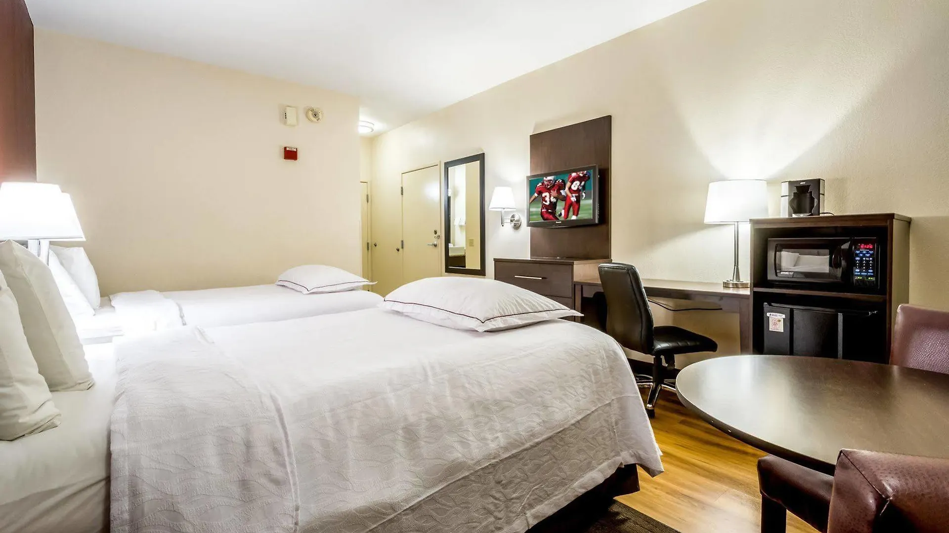 *** Hotel Red Roof Inn Plus+ Tempe - Phoenix Airport United States