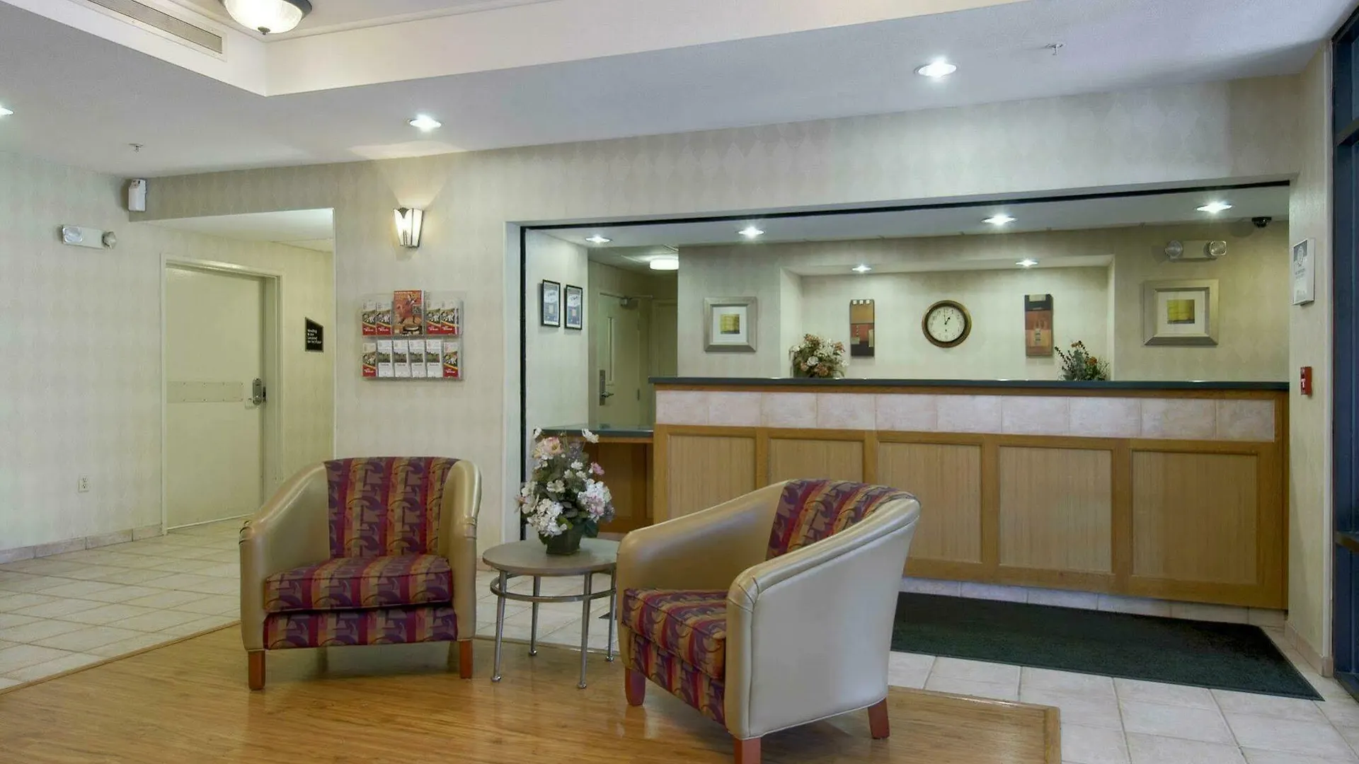 Red Roof Inn Plus+ Tempe - Phoenix Airport 3*,  United States